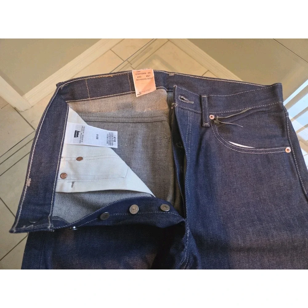 Levis 501 Jeans Mens 32x30 Blue Button Fly Straight Leg Denim